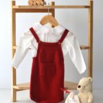 Conjunto Peto Rojo Cereza y Camisa 1
